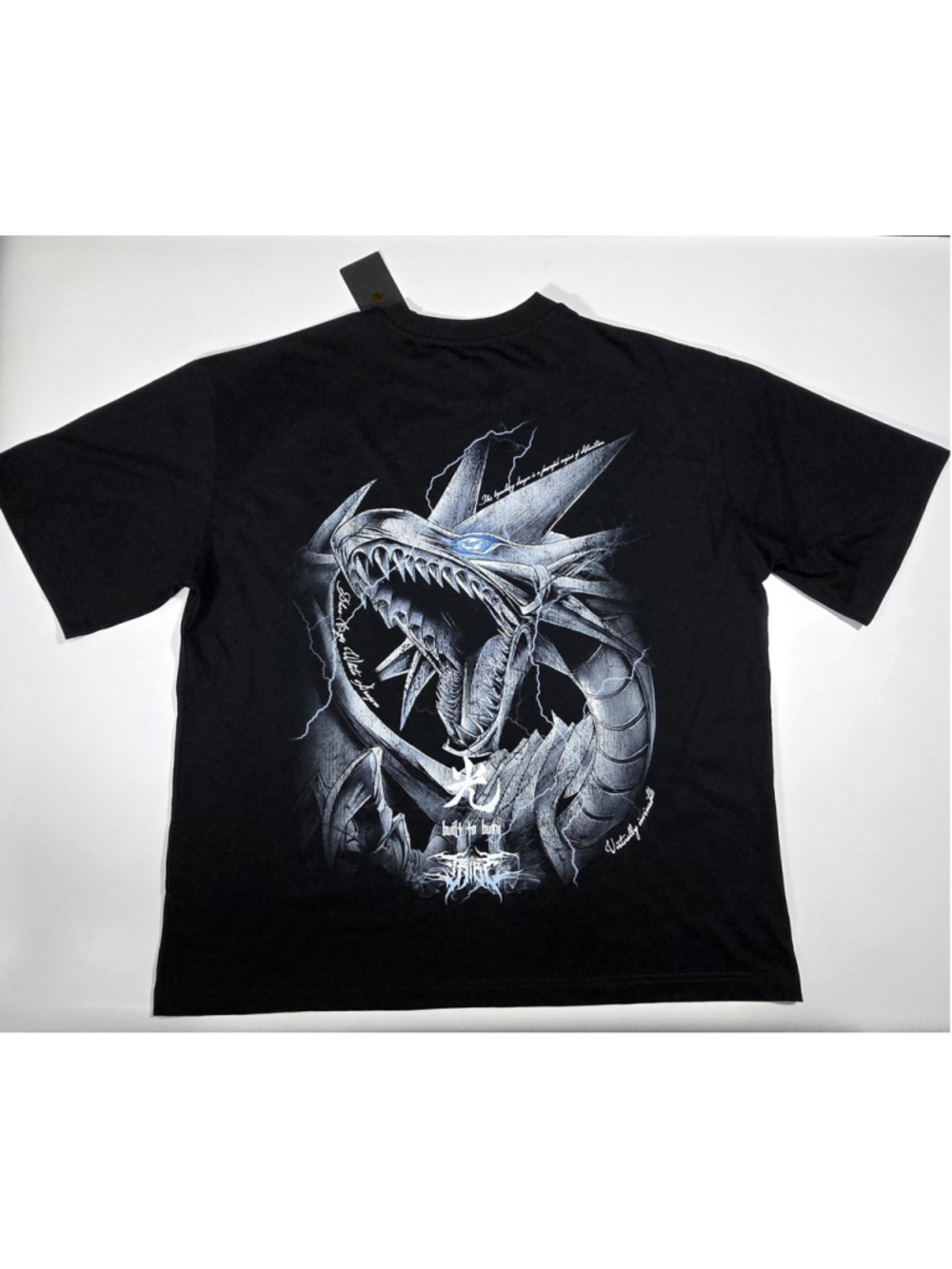 Dechire Lifestyle x Yu-Gi-Oh! Blue Eyes White Dragon 1 Of 5O0 Oversized Tee